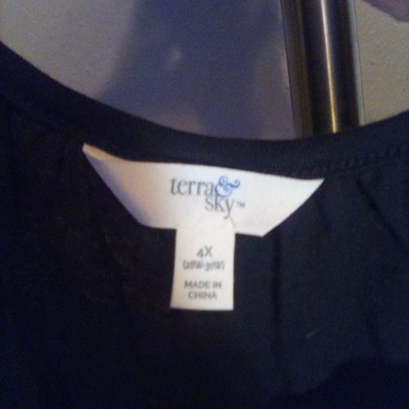 NWT Terra & Sky Black Blouse - Picture 4 of 4